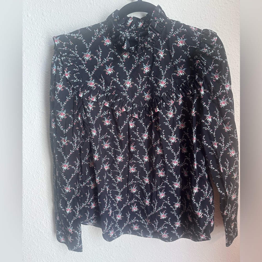 La Vie black Blouse with flowers NWT